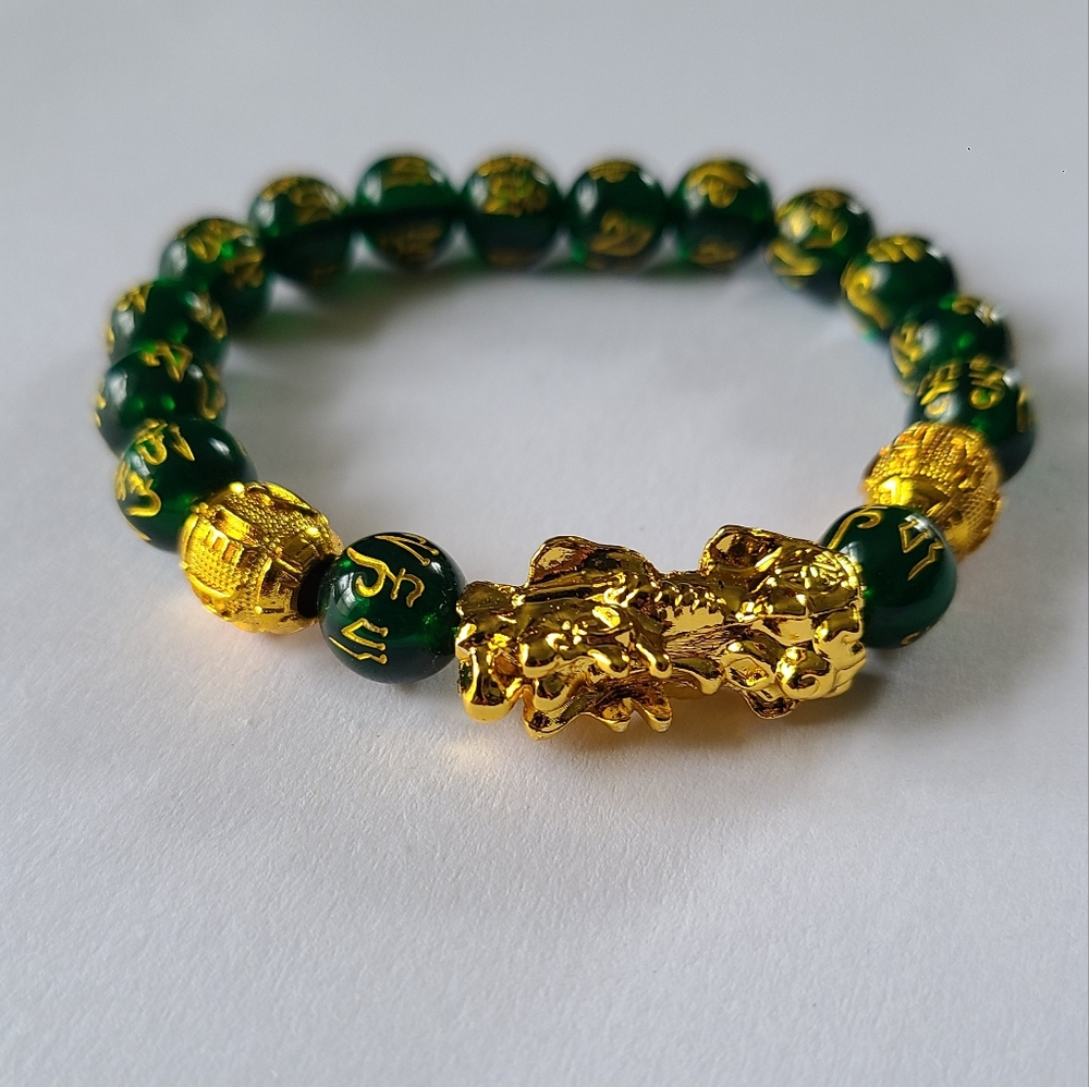 Green and Gold Beaded Bracelet- Fung Shui Wealthy Prosperity Jewelry